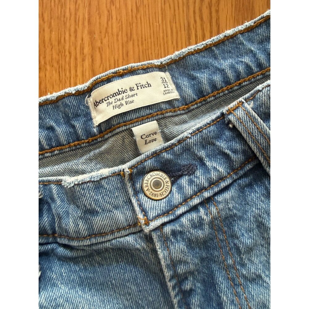 Abercrombie & Fitch Curve Love High Rise Dad Short - Picture 5 of 6